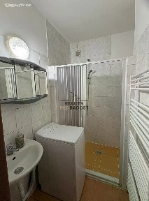 Pronájem bytu 2+1 65 m² Domky, Zaječí
