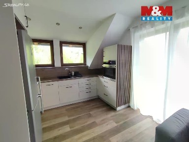 Prodej bytu 2+kk 29 m² Třinec - Tyra