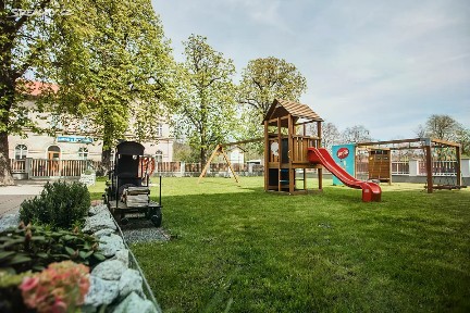 Pronájem bytu 1+kk 19 m² 9. května, Lužná