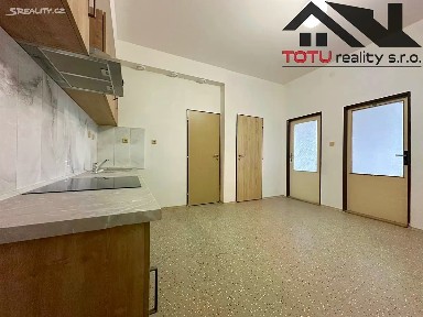 Pronájem bytu 2+1 65 m² Husova, Jaroměř - Pražské Předměstí