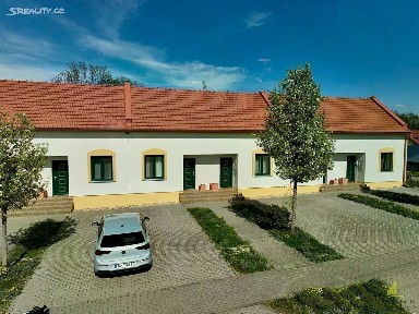 Prodej ubytovacího zařízení 144 m²