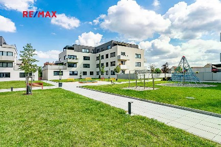 Prodej bytu 3+kk 80 m² Karla IV., Horoměřice