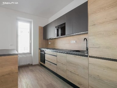 Pardubice, Bílé Předměstí, Štrossova