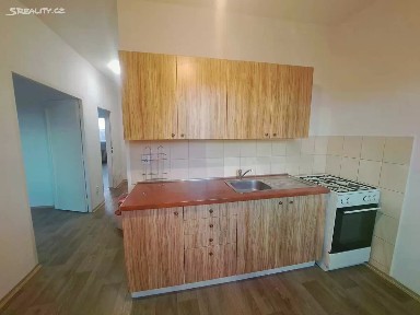 Pronájem bytu 2+1 48 m² Beethovenova, Chomutov