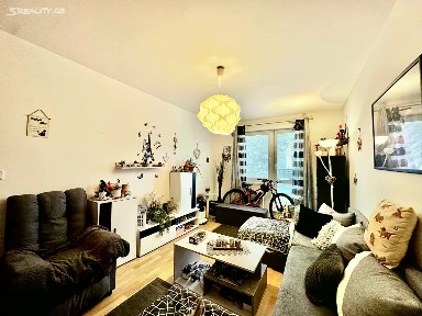 Prodej bytu 2+1 55 m² Komenského, Milovice - Mladá