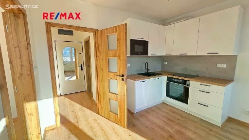 Pronájem bytu 2+kk 40 m² Puklicova, České Budějovice - České Budějovice 3