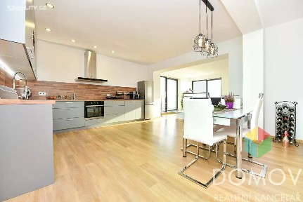 Pronájem bytu 3+kk 110 m² Na Vinici, Beroun - Beroun-Město