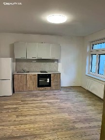 Pronájem bytu 1+1 39 m² Štrossova, Pardubice - Bílé Předměstí