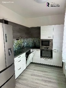 Prodej bytu 2+kk 52 m² Náměstí, Lubenec