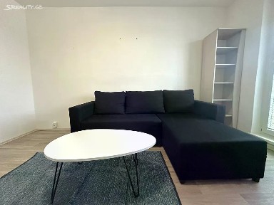 Pronájem bytu 2+1 63 m² Zborovská, Zlín - Příluky