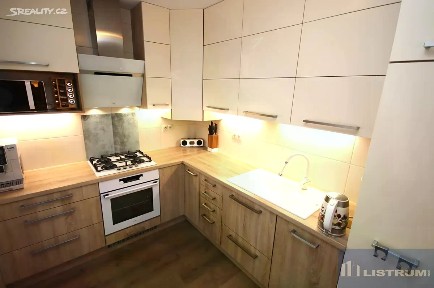 Prodej bytu 3+1 60 m² Dukelská, Třinec - Lyžbice