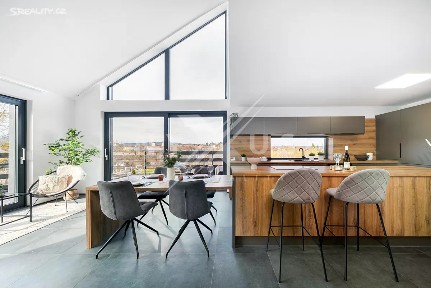 Prodej bytu 4+kk 185 m² Borová, Příbram - Příbram III