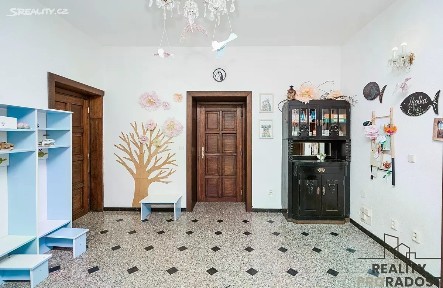 Pronájem obchodního prostoru 120 m² U Okrouhlíku, Praha - Smíchov