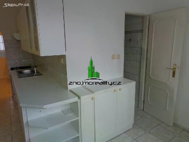 Pronájem bytu 3+1 77 m² náměstí Svobody, Znojmo