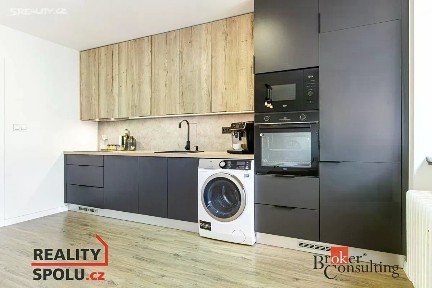 Pronájem bytu 2+kk 59 m² Hany Kvapilové, Opava - Předměstí