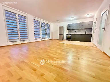 Pronájem bytu 3+kk 82 m² Rooseveltova, Znojmo