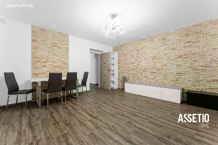 Bystřice, Benešov, U Stadionu