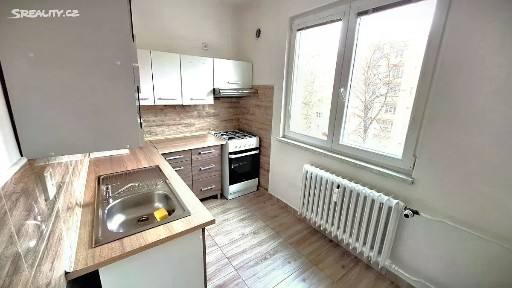 Pronájem bytu 2+1 55 m² Josefa Lady, Frýdek-Místek - Místek