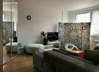 Praha, Praha 5, Hlubočepy, Renoirova