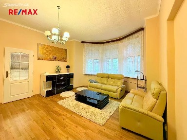 Pronájem bytu 2+1 70 m² Šumavská, Karlovy Vary