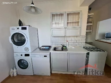 Pronájem bytu 3+1 67 m² Haškova, Opava - Předměstí