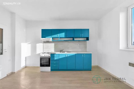 Prodej bytu 2+kk 50 m² Revoluční, Černožice