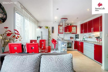 Prodej bytu 3+1 70 m² kpt. Bartoše, Pardubice - Polabiny