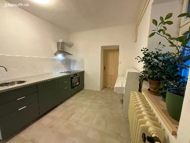 Pronájem bytu 1+1 38 m² nám. Krále Jiřího z Poděbrad, Řevnice