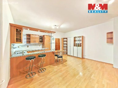 Pronájem bytu 2+kk 49 m² Štefánikova, Dvůr Králové nad Labem