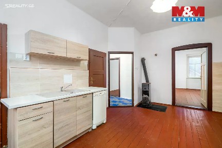 Prodej bytu 3+1 67 m² Trmice - Koštov