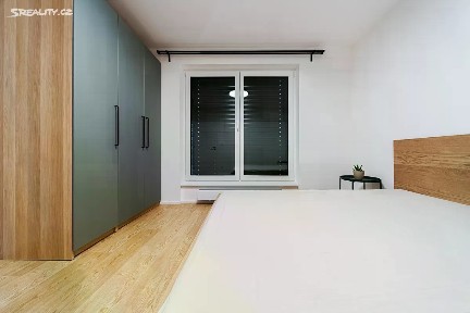 Pronájem bytu 2+kk 50 m² třída Generála Píky, Brno - Černá Pole