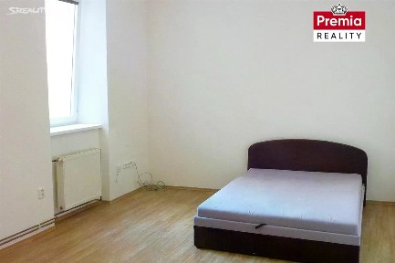 Pronájem bytu 1+kk 27 m² Stojanova, Znojmo