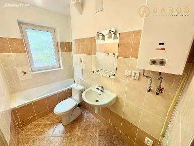 Pronájem bytu 3+1 62 m² Sluneční, Chomutov