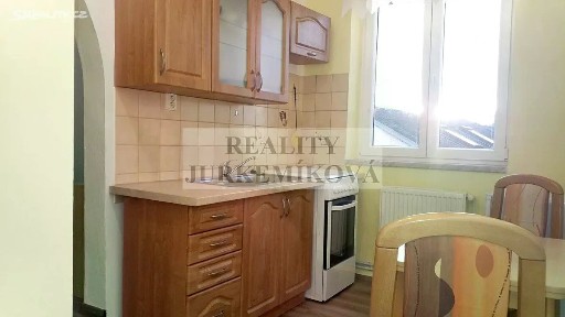 Pronájem bytu 1+kk 25 m² Husova tř., České Budějovice - České Budějovice 2