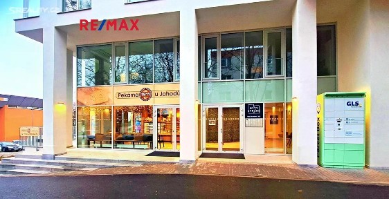 Pronájem bytu 1+kk 36 m² Nad Stráněmi, Zlín