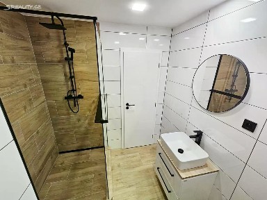 Pronájem bytu 3+1 55 m² U Stadionu, Most