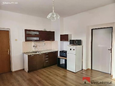 Pronájem bytu 2+kk 40 m² Slánská, Brandýsek
