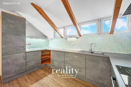 Pronájem bytu 3+kk 110 m² Na Bělidle, Jihlava