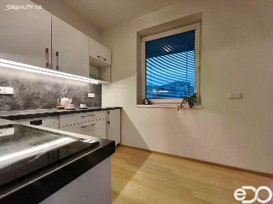 Pronájem bytu 2+kk 3300 m² Antonína Petrofa, Hradec Králové - Nový Hradec Králové