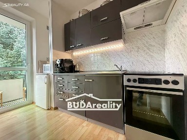 Pronájem bytu 1+1 36 m² Mokrá II, Zlín - Mladcová