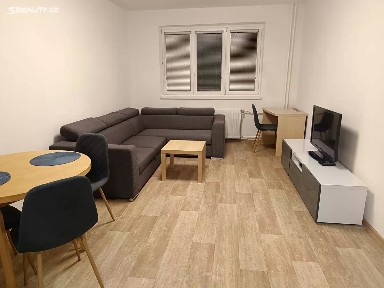 Pronájem bytu 2+1 56 m² M. Knesla, Zlín