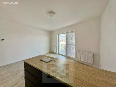 Olomouc, Wolkerova, 37