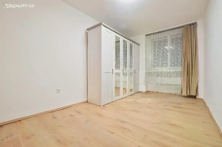 Pronájem bytu 2+kk 56 m² Husova, Kolín - Kolín I
