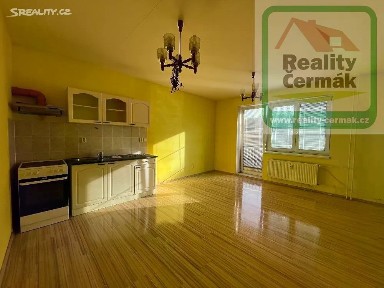 Pronájem bytu 3+kk 60 m² Na Stráni, Holýšov