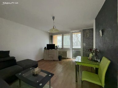 Pronájem bytu 1+kk 37 m² Družby, Pardubice - Polabiny