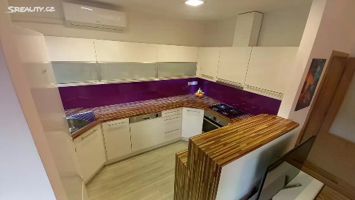 Prodej bytu 3+kk 74 m² Obeciny I, Zlín