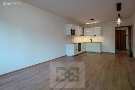 Pronájem bytu 2+kk 66 m² Tovární, Liberec - Liberec X-Františkov