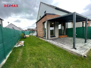 Pronájem bytu 3+kk 101 m² Smiřice - Rodov