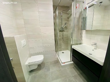 Pronájem bytu 3+kk 61 m² Husova, Chodov