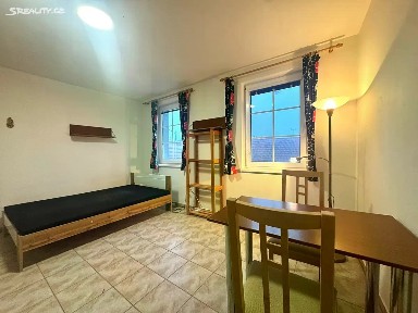 Pronájem bytu 1+kk 30 m² Piaristů, Mikulov